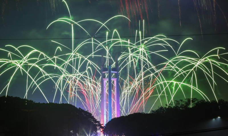 Fireworks explode to celebrate the New Year over Quezon City Memorial Circle in Quezon City, the Philippines, on Dec. 31, 2024. (Xinhua/Rouelle Umali)