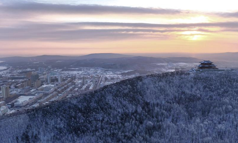 An aerial drone photo taken on Jan. 4, 2025 shows rime scenery in Fuyuan, northeast China's Heilongjiang Province. (Photo by Qu Yubao/Xinhua)