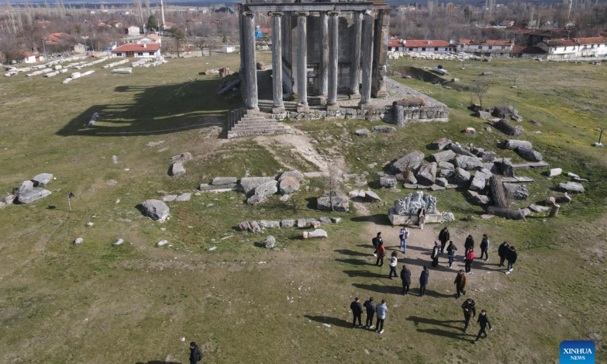 Tourists visit the Aizanoi ancient city in Kutahya Province, Türkiye, on Dec. 27, 2024. (Photo: Xinhua)