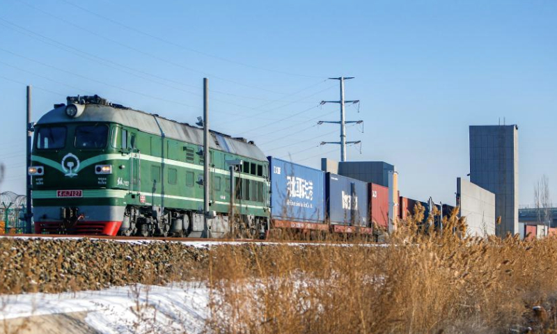 A China-Europe freight train passes through an inspection system for large-size containers at Horgos railway port in Horgos, northwest China's Xinjiang Uygur Autonomous Region, Dec. 25, 2024.

Horgos Port, a major railway hub in Xinjiang, has facilitated 8,541 China-Europe freight train trips by Dec. 24 this year, according to statistics from the railway department of Horgos Port. (Xinhua/Chen Shuo)