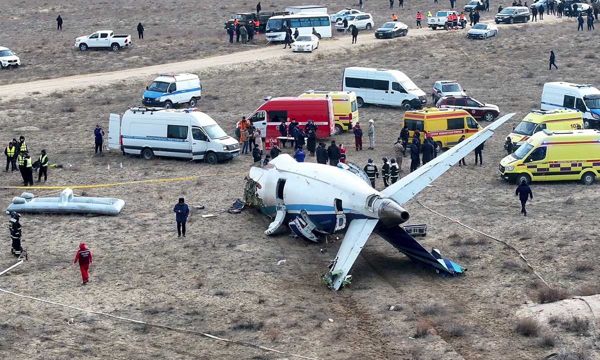 The wreckage of Azerbaijan Airlines Embraer 190 lays on the ground near the airport of Aktau, Kazakhstan, Wednesday, Dec. 25, 2024. Photo: VCG