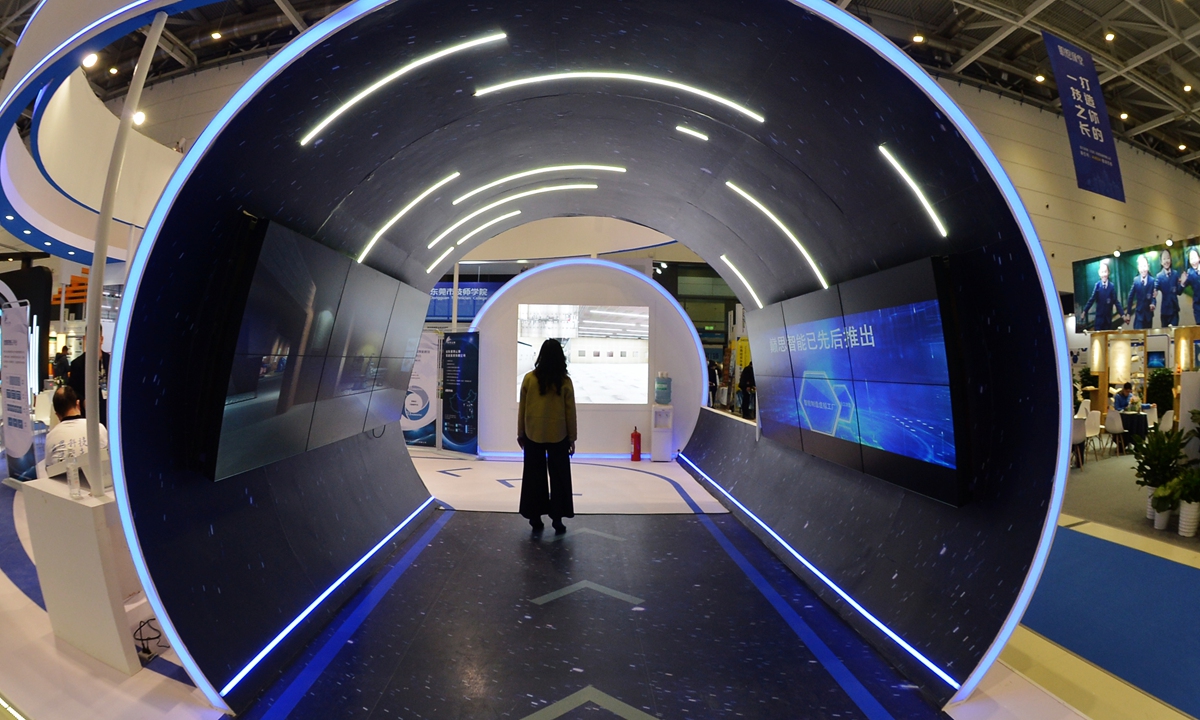 Cloud intelligent teaching virtual simulation is displayed at the 2020 World Vocational and Technical Education Development Conference in Qingdao, East China's Shandong Province on November 19, 2020. Photo: VCG