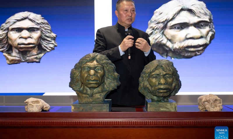 Feng Xiaobo, a professor of Shanxi University, makes an introduction at the Hubei Provincial Museum in Wuhan, central China's Hubei Province, Dec. 26, 2024. 