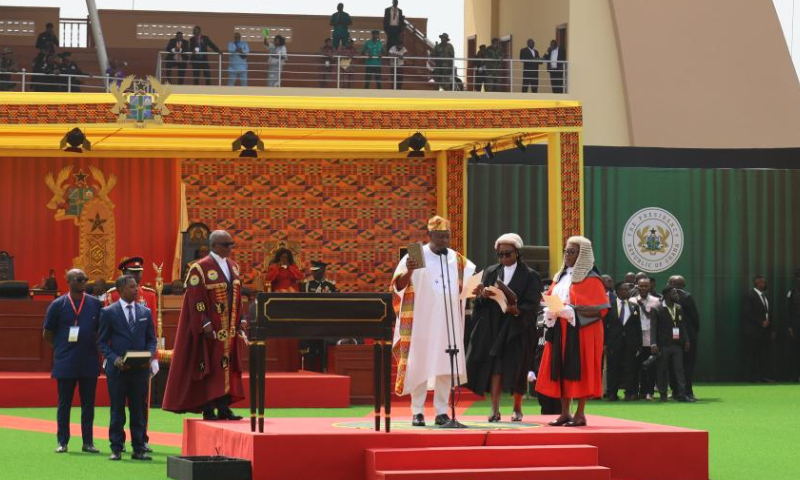 John Dramani Mahama (C) is sworn in as the Ghanaian president at the Black Star Square in Accra, Ghana, Jan. 7, 2025.

Mahama took the oath of office on Tuesday after winning the presidential election in December last year. (Xinhua/Seth)