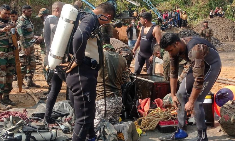 Rescue operation is carried out for workers trapped inside a coal mine, in Dima Hasao district of India's northeastern state of Assam, Jan. 7, 2025. At least nine workers were trapped after underground water gushed into the coal mine. (Str/Xinhua)