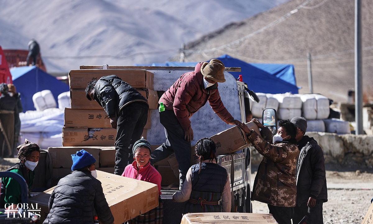 Earthquake relief supplies including food, beverages, and essential daily necessities are being continuously sent to the epicenter Tsogo Township of Dingri County in Southwest China's Xizang Autonomous Region on January 9, 2025.  Photo: Cui Meng/GT