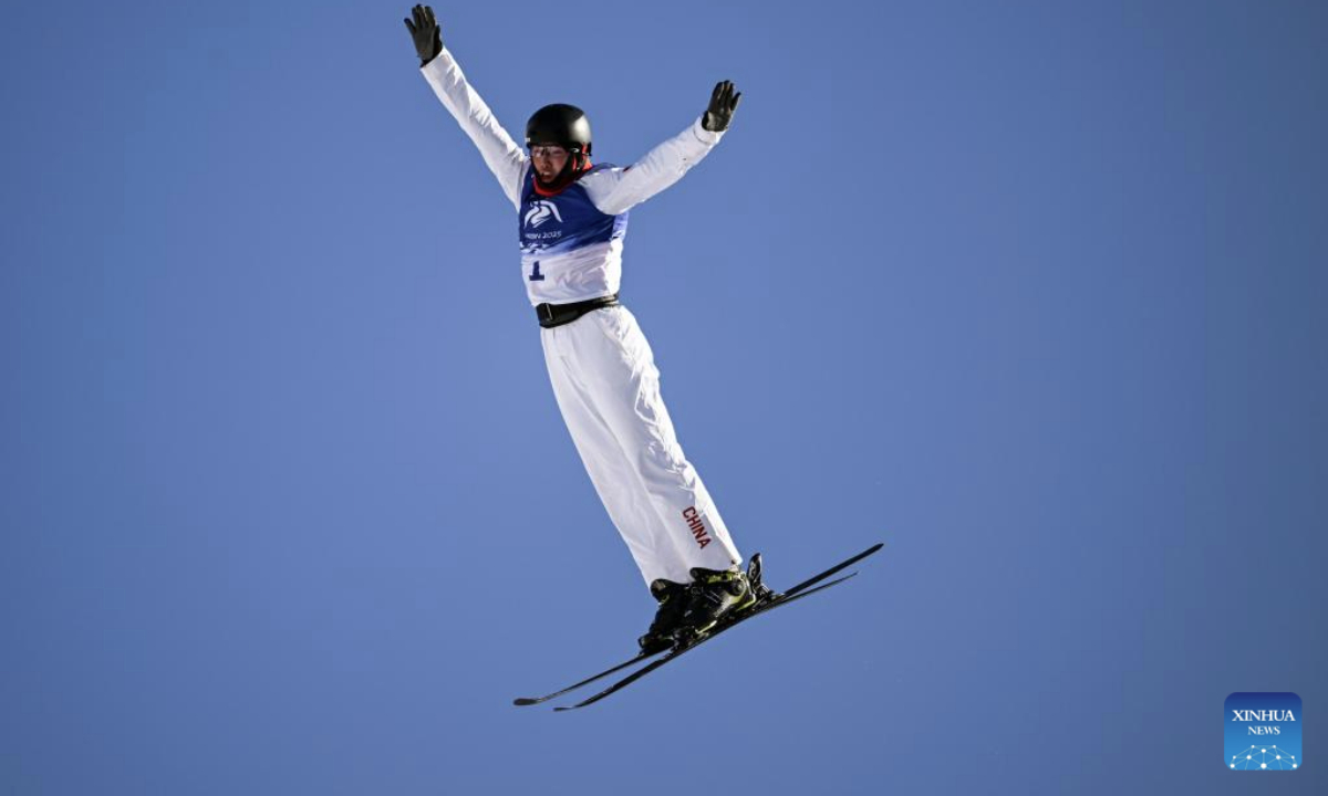 Li Xinpeng of China celebrates after the Freestyle Skiing men's aerials final match at the 9th Asian Winter Games in Yabuli, northeast China's Heilongjiang Province, Feb. 9, 2025. (Xinhua/Xia Yifang)