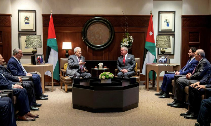 Jordan's King Abdullah II (Central R) meets with Palestinian President Mahmoud Abbas in Amman, Jordan, on Feb. 5, 2025.

Jordan's King Abdullah II, in a meeting with Palestinian President Mahmoud Abbas in Amman, rejected any attempts to annex land or displace Palestinians. The king also reiterated Jordan's support for the Palestinian people in securing their legitimate rights. (Royal Hashemite Court/Handout via Xinhua)