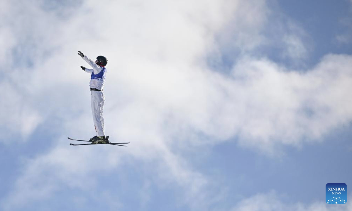 Li Xinpeng of China competes during the Freestyle Skiing men's aerials final match at the 9th Asian Winter Games in Yabuli, northeast China's Heilongjiang Province, Feb. 9, 2025. (Xinhua/Yang Chenguang)