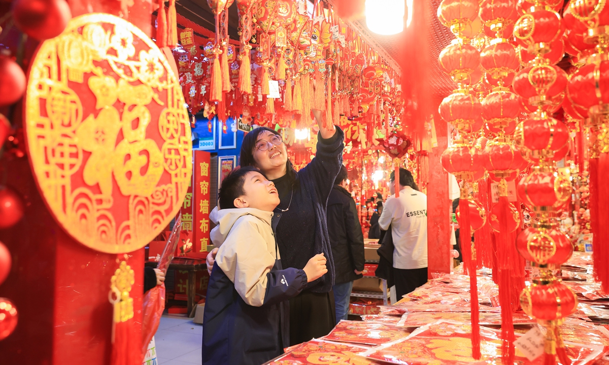 Spring Festival to glow with spending boom