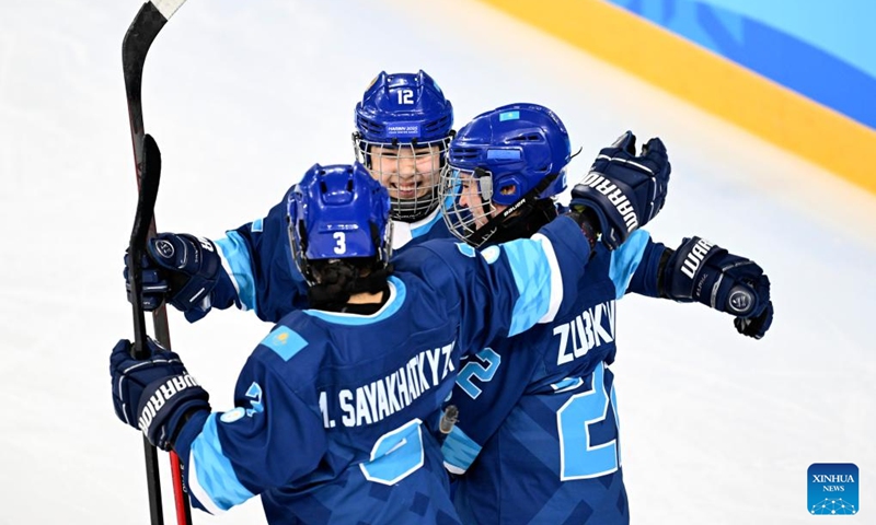 Highlights of women's ice hockey group B match at 2025 Asian Winter Games