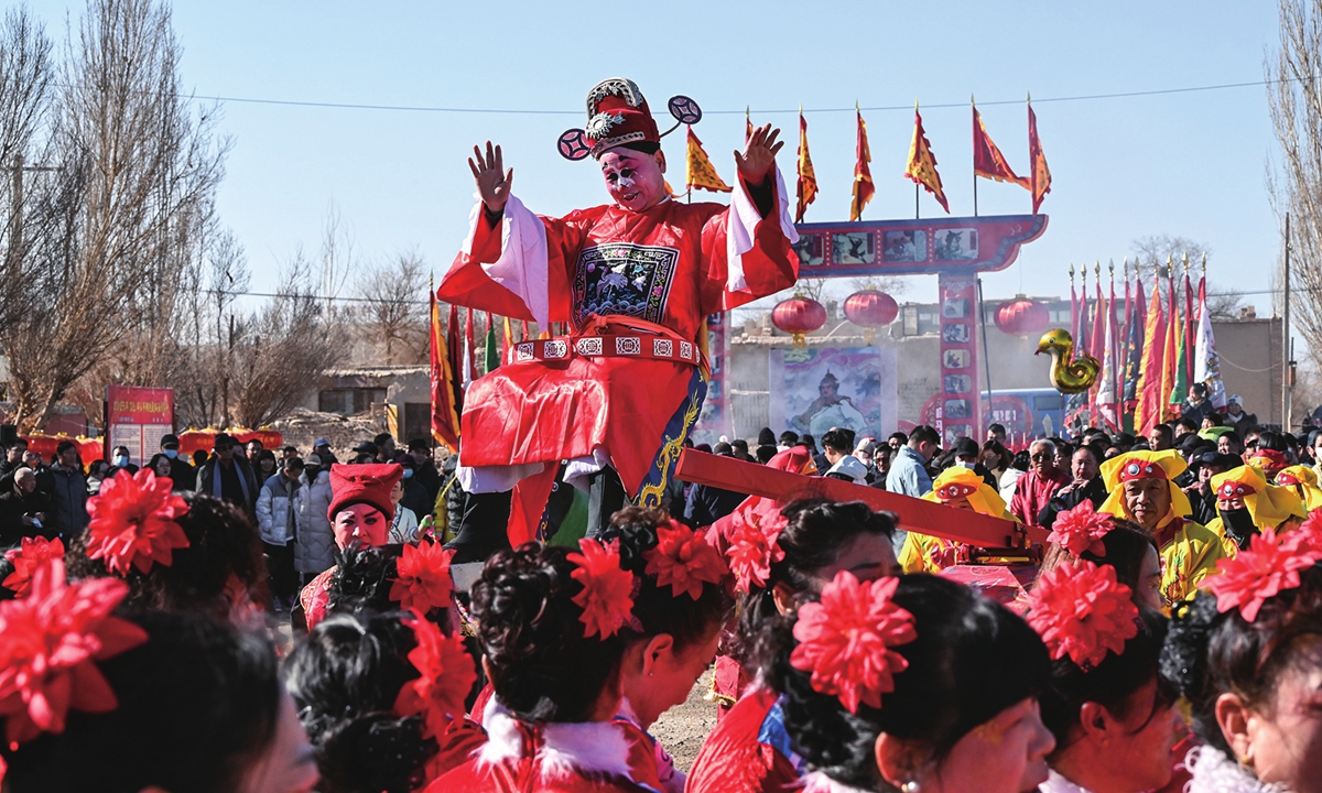 The <em>Shehuo</em>folk parades and performances at the White Horse Pagoda in Dunhuang, Northwest China's Gansu Province, on February 3, 2025 Photo: VCG