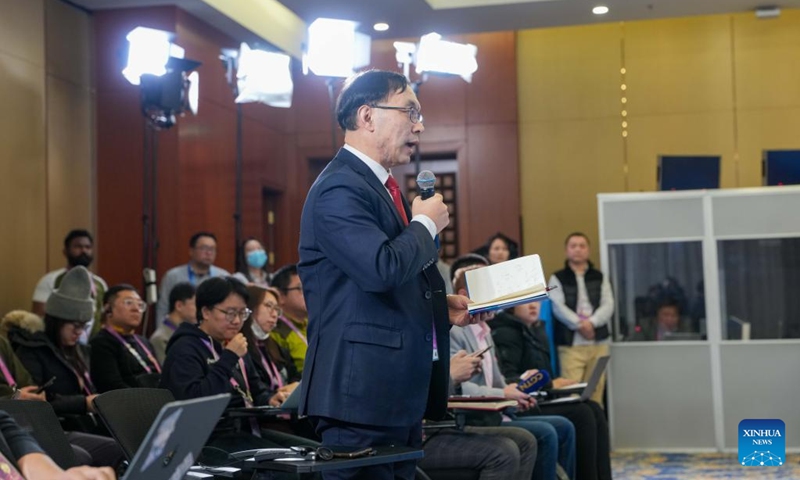 A reporter asks questions at a media briefing held by the Olympic Council of Asia (OCA) and Harbin Asian Winter Games Organizing Committee (HAWGOC) in Harbin, northeast China's Heilongjiang Province, Feb. 6, 2025. A media briefing is held by the OCA and HAWGOC here on Thursday. Photo: Xinhua