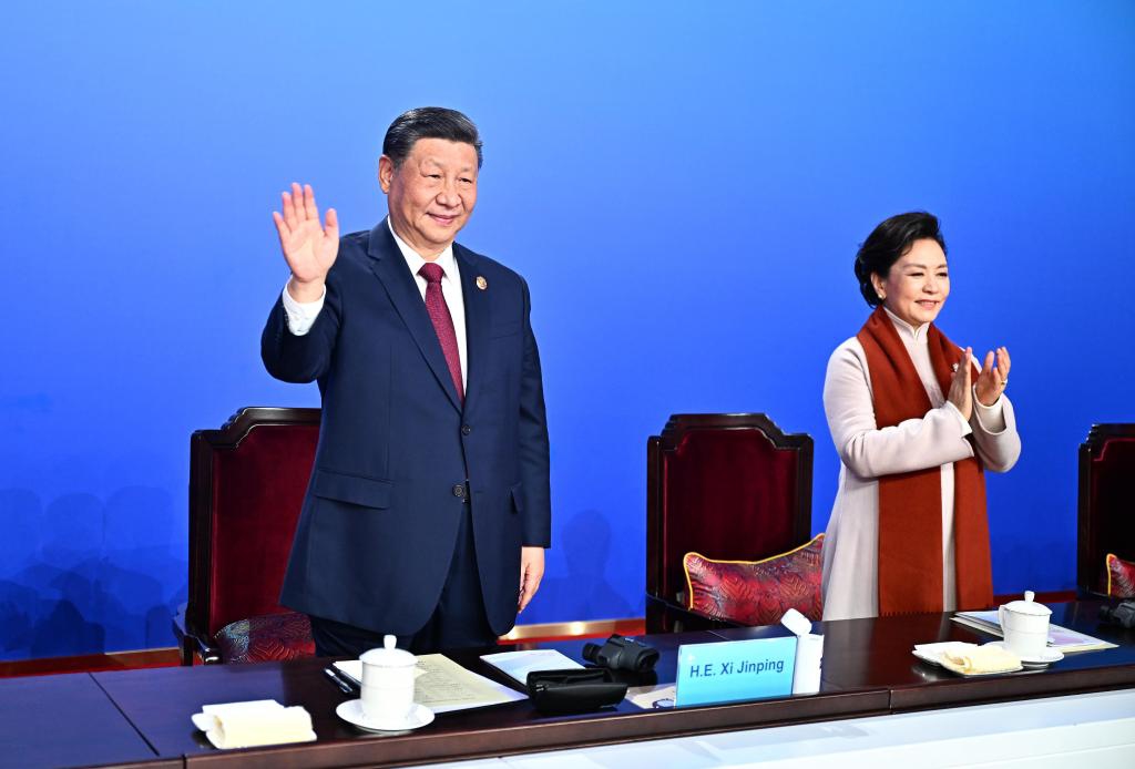 Chinese President Xi Jinping waves during the opening ceremony of the 9th Asian Winter Games in Harbin, northeast China's Heilongjiang Province, Feb. 7, 2025. (Xinhua/Yan Yan)