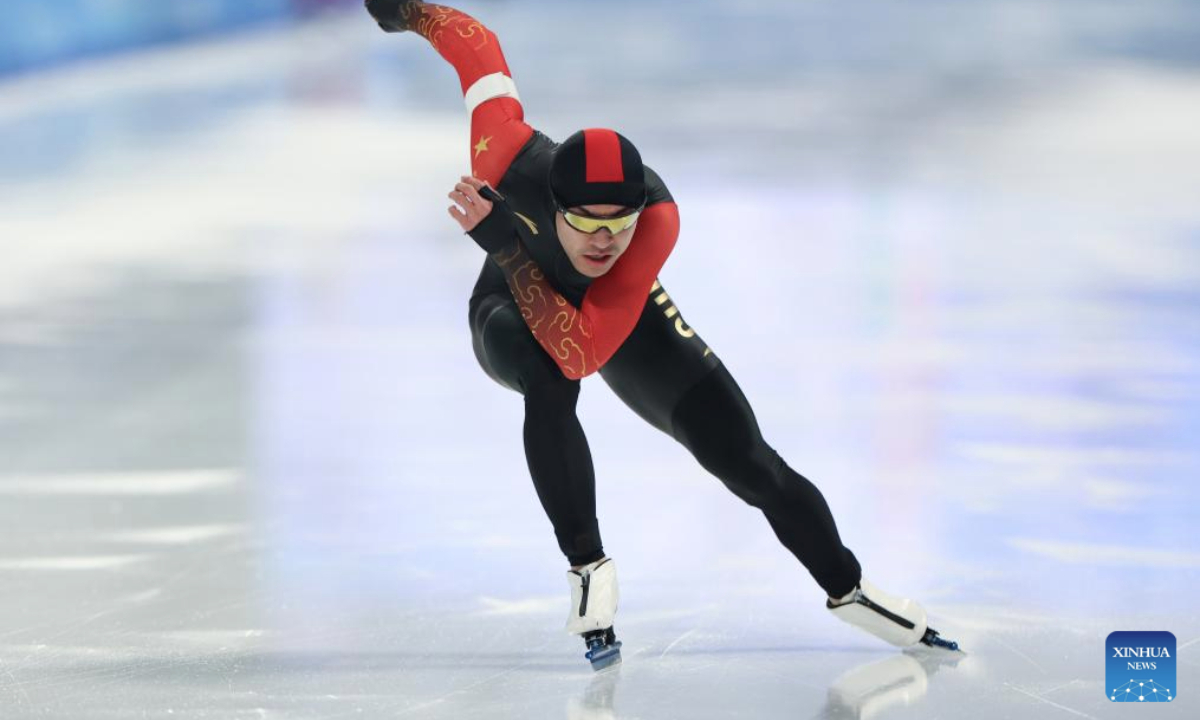 Ning Zhongyan of China competes during the men's 1000m final match of the speed skating event at the 9th Asian Winter Games in Harbin, northeast China's Heilongjiang Province, Feb. 11, 2025. (Xinhua/Wang Kaiyan)