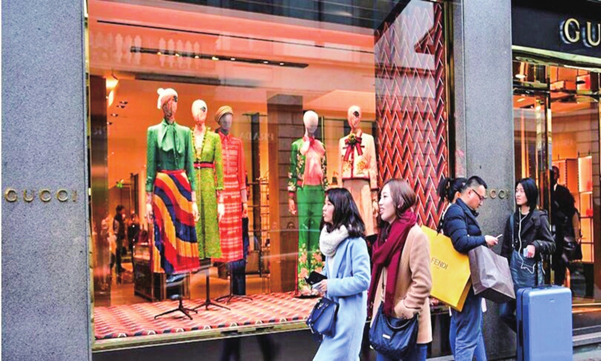 Consumers go shopping in Milan. Photos: Courtesy of Global Blue Italy