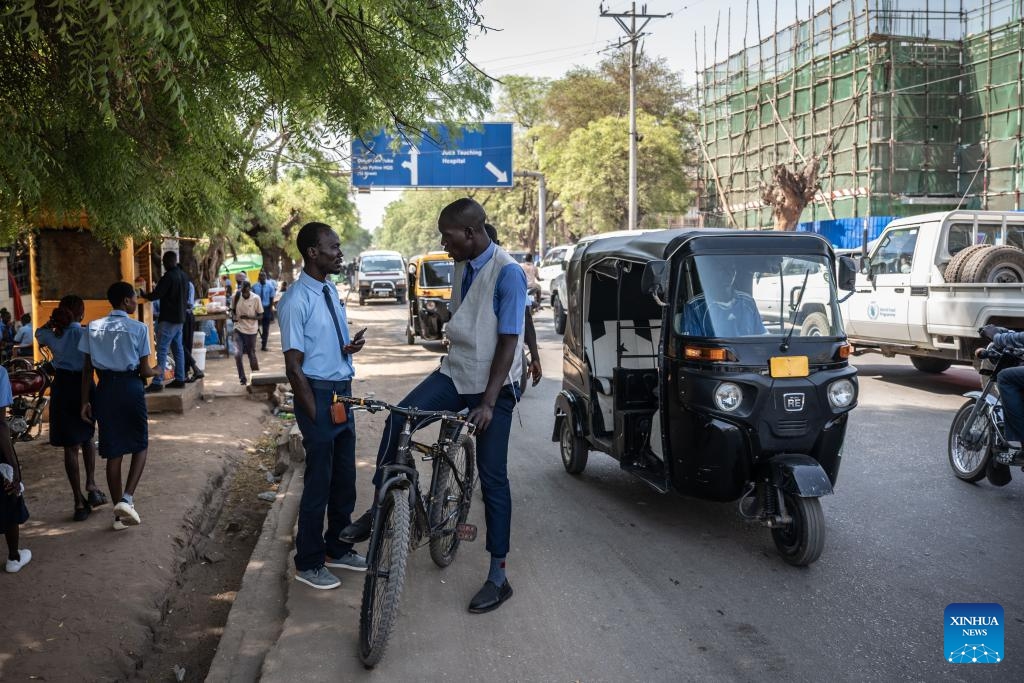 Students communicate with each other on the street in Juba, South Sudan, on Feb. 25, 2025. (Photo: Xinhua)