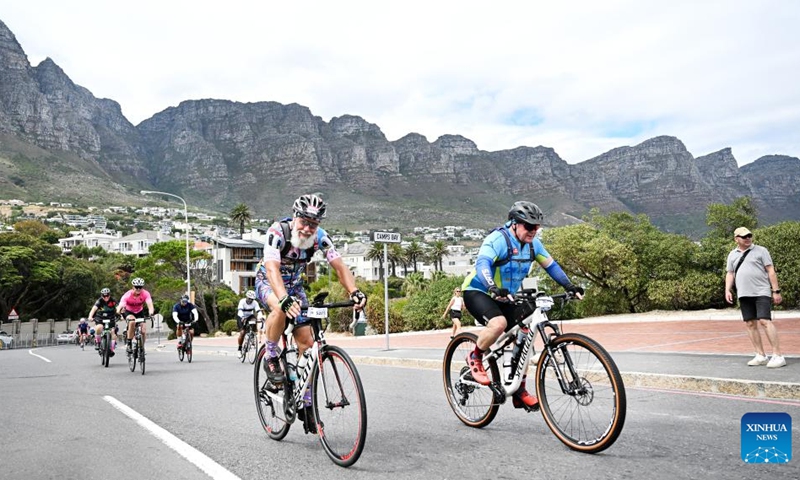 Cyclists take part in the 2025 Cape Town Cycle Tour in Cape Town, South Africa, March 9, 2025. Photo: Xinhua